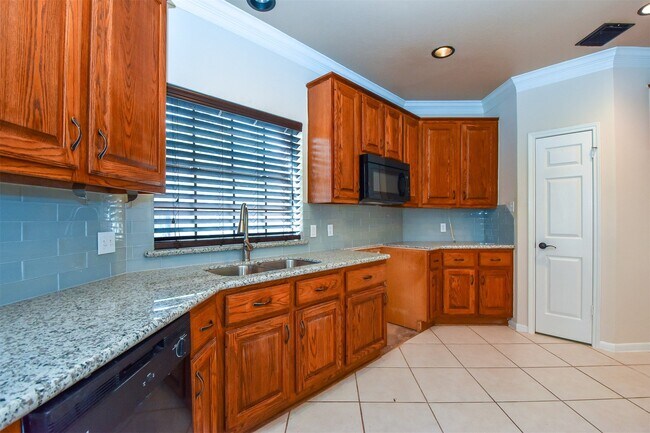 Building Photo - 314 Spencers Glen Dr