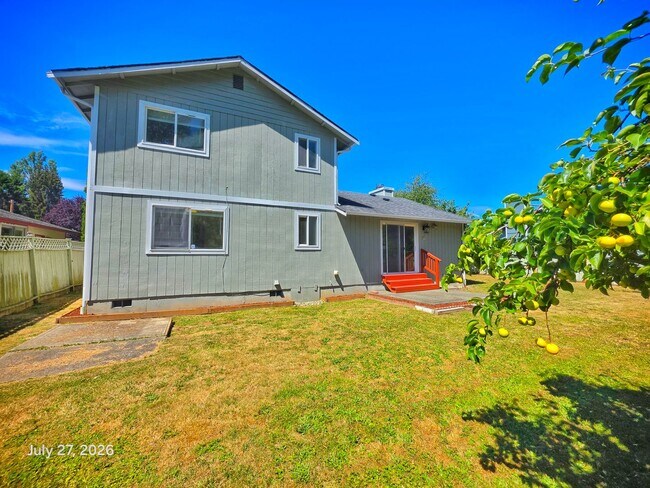 Building Photo - 24182 17th Ave S