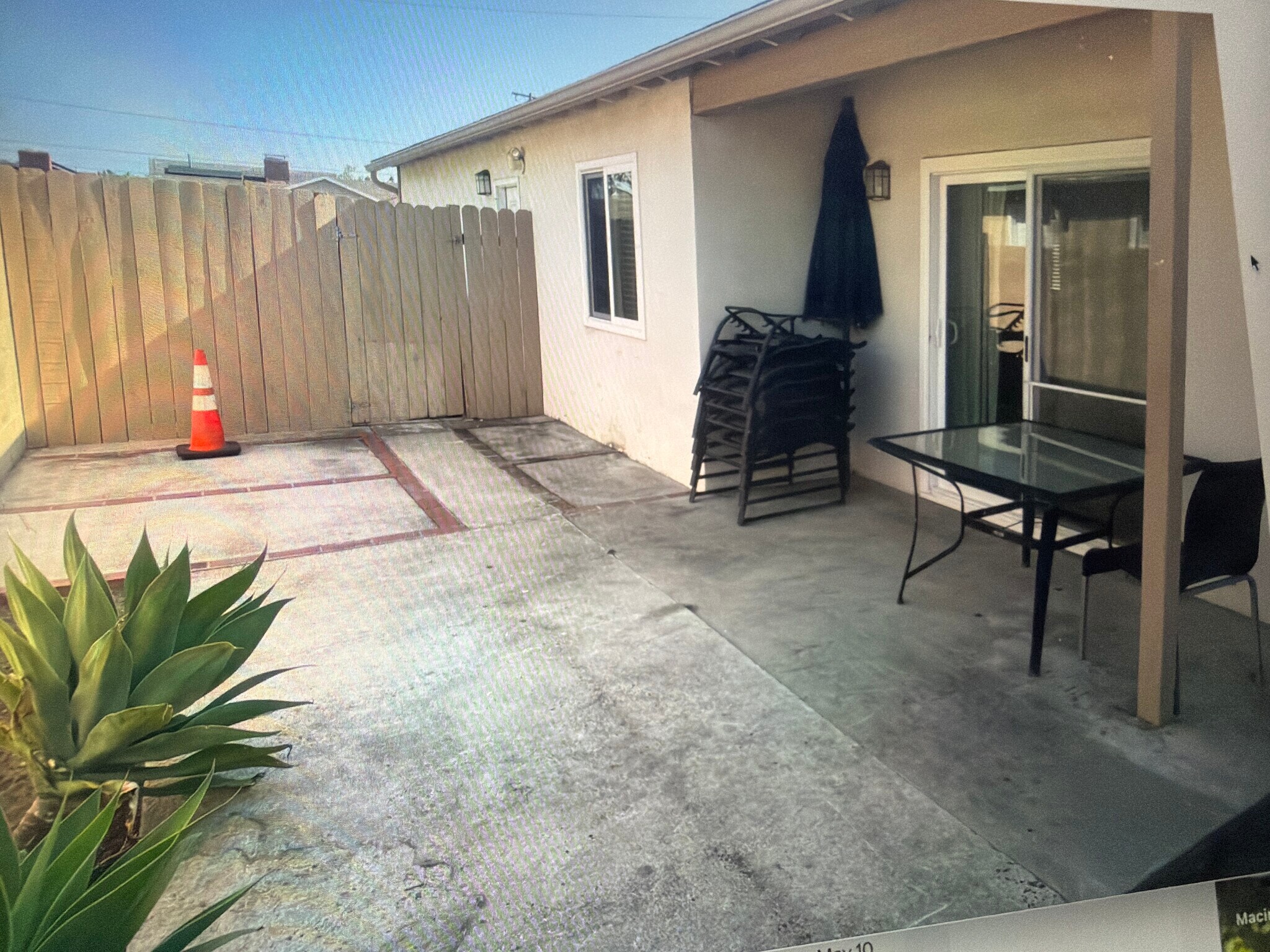 Building Photo - 1403 E Chalynn Ave