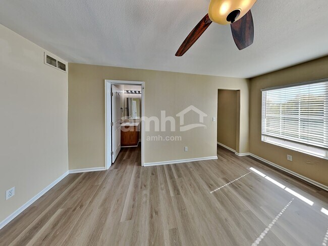 Building Photo - 21551 E 42nd Ave