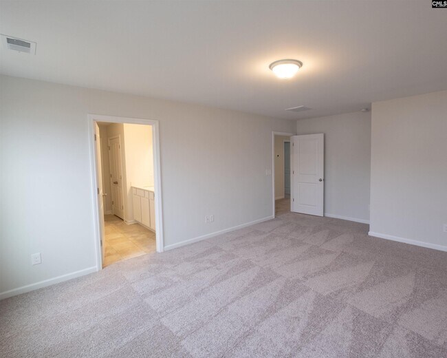 Building Photo - 1062 Begonia Dr