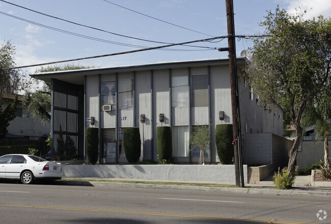 Primary Photo - 517 S Euclid St