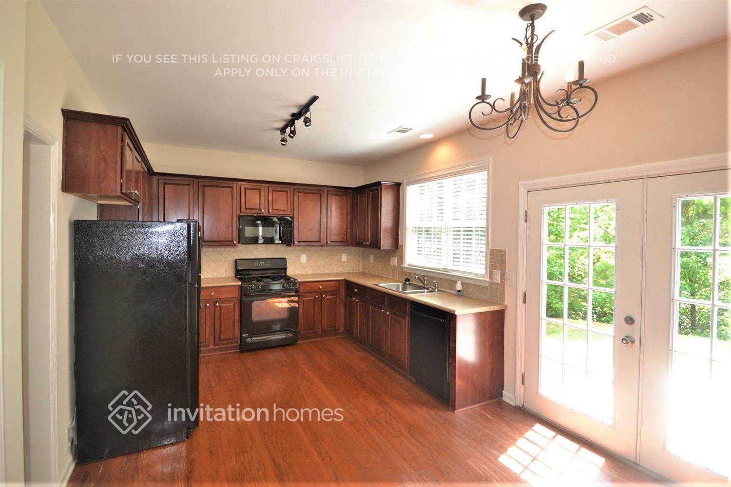 Building Photo - 544 Watercress Dr