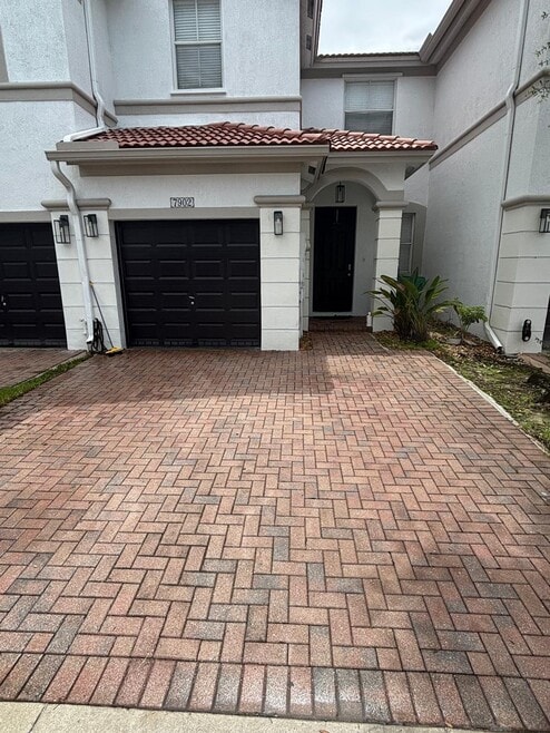 Building Photo - 7902-nw107 NW 107 Ct