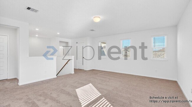 Building Photo - 7611 Coral Ky Dr