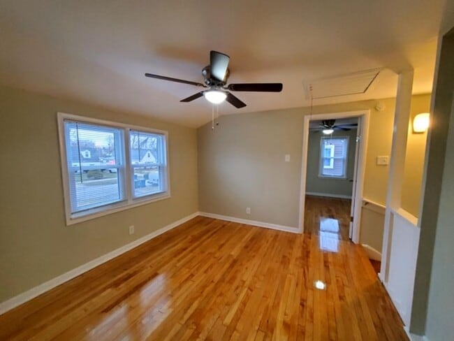 Building Photo - Oak Lawn Home