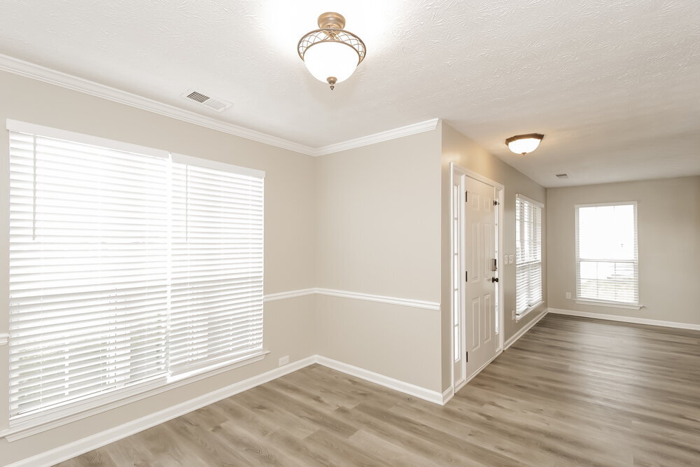 Building Photo - 2910 Water Lily Ct