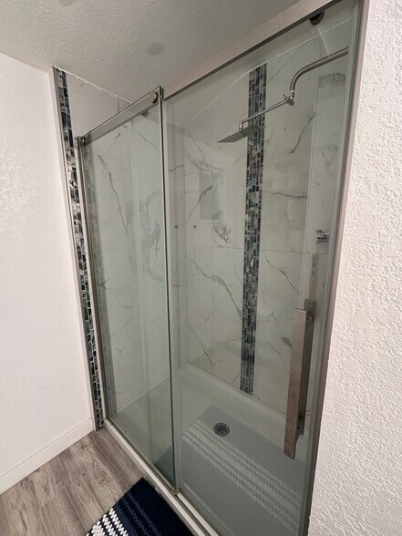 Building Photo - 491 W Carter St