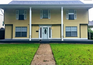 Building Photo - 4390 Harvest Ln