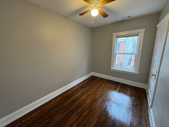 Building Photo - 4324 Pearl Rd