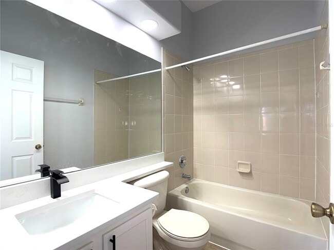 Building Photo - 448 Coventry Rd