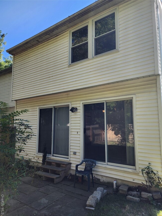 Building Photo - 3 Harbor Hill Ct