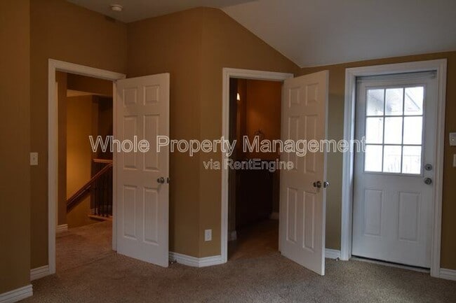 Building Photo - 4480 Utica St