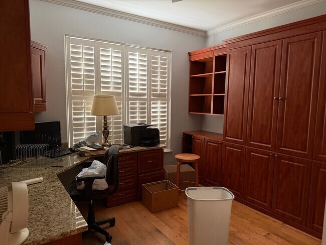 Building Photo - The Preserve at Indigo Run - First Floor with Garage and Screened Porch!