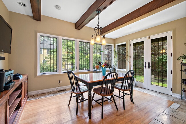 Building Photo - 2023-2027 W 108th Pl