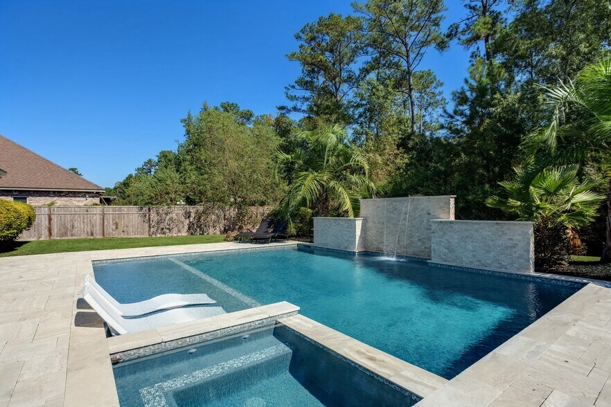 Building Photo - 306 Palermo Dr