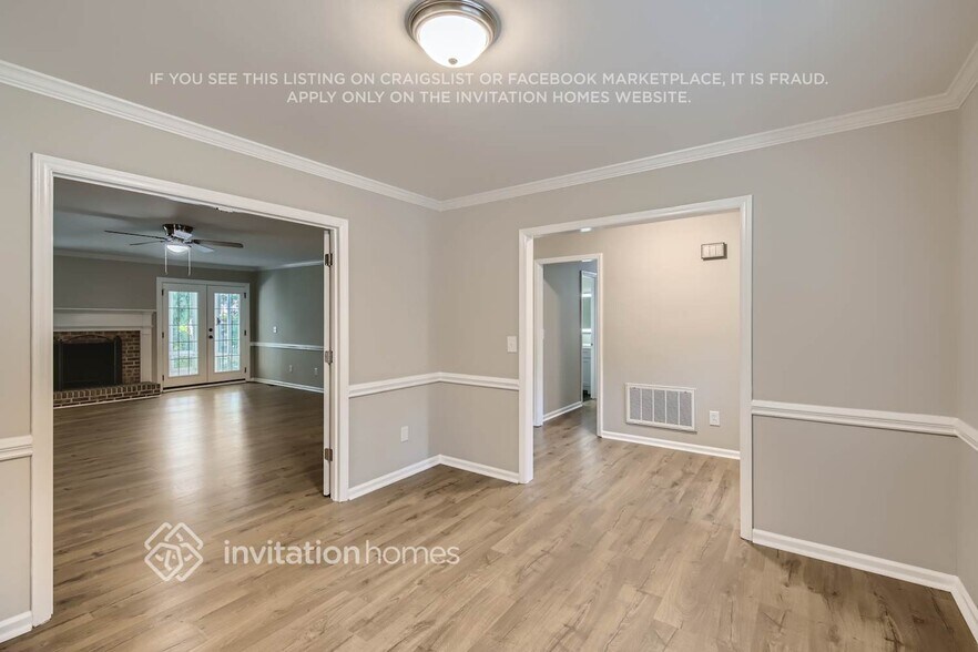 Building Photo - 6837 Van De Rohe Dr