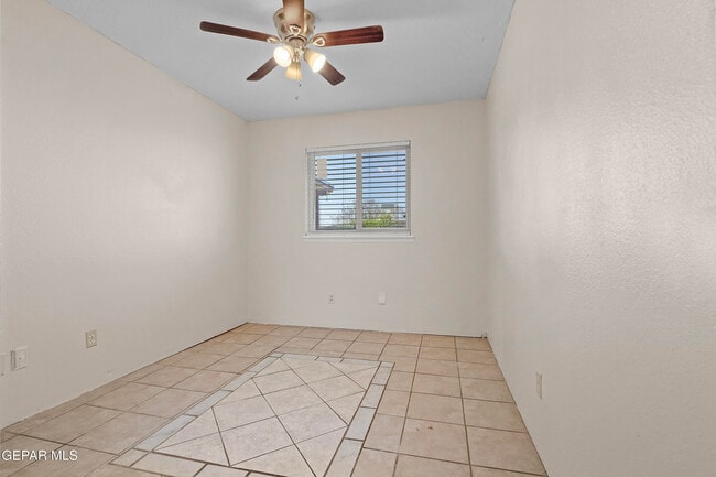 Building Photo - 7316 Clemente Ave