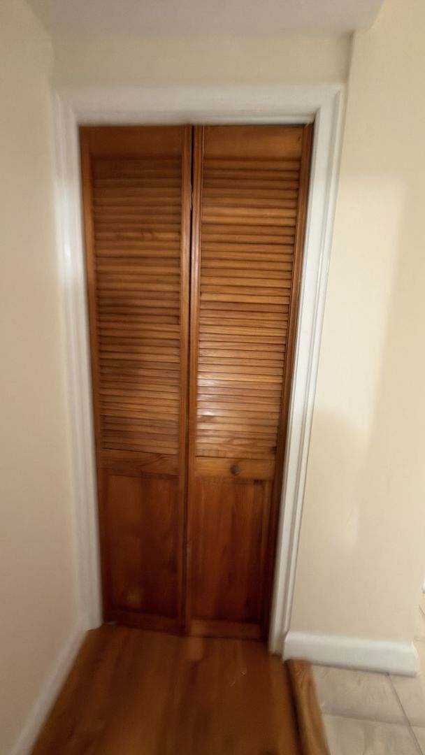 Building Photo - Gorgeous 1.5 bed with great location in Newton available NOW!