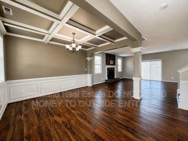 Building Photo - 4211 Cherry Hill Ln