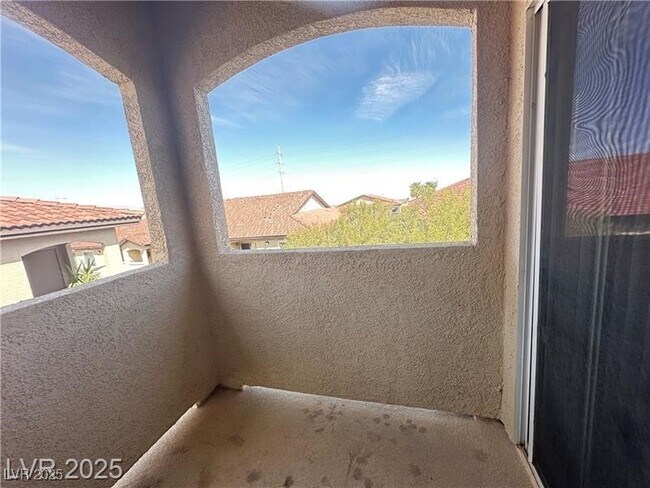 Building Photo - 3460 Cactus Shadow St