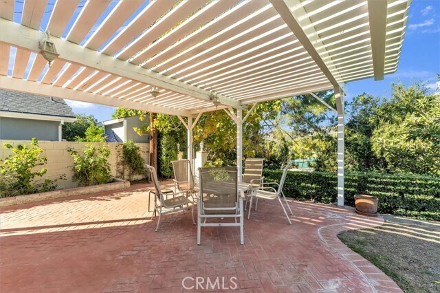 Building Photo - 8201 Clemens Ave