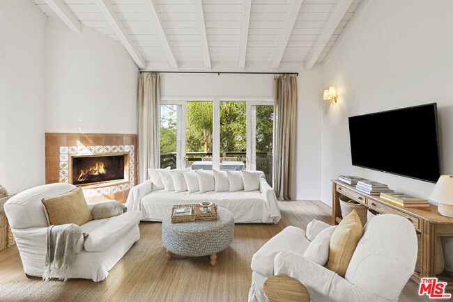 Building Photo - 7445 Palo Vista Dr