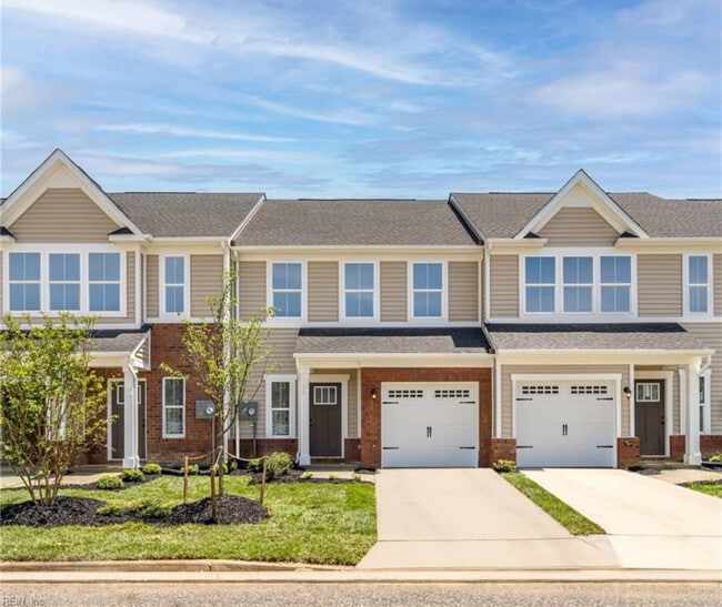 Building Photo - 135 Stegg St