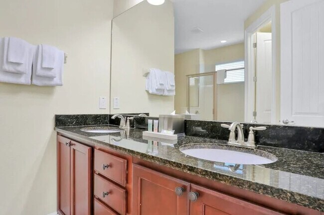 Building Photo - 351 Lasso Dr