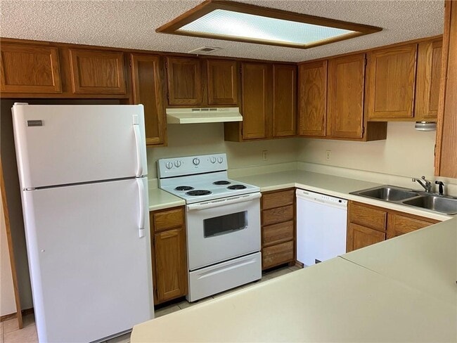 Building Photo - 419 N 35th St