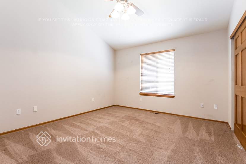 Building Photo - 21731 E Kent Dr