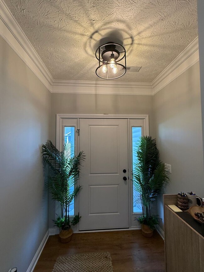 Building Photo - 128 Aiden Ln