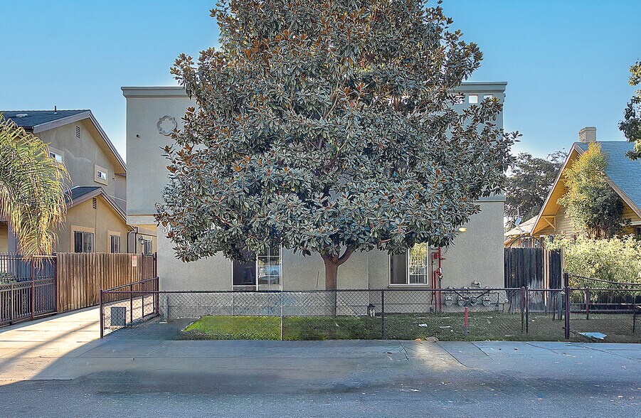 Building Photo - 3105 Walton Ave