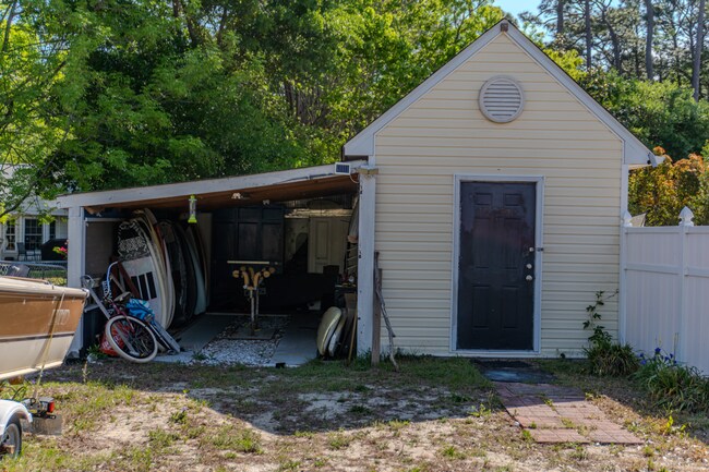 Building Photo - Barnards Landing Road | 3 bedrooms, 2 baths