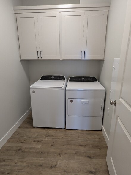 Building Photo - 144 W 1575 N