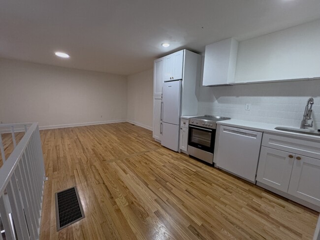 Building Photo - 536 N 19th St