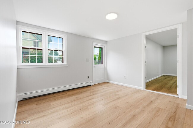 Building Photo - 638 Overton Pl