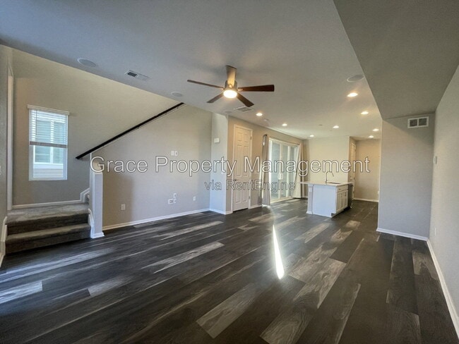 Building Photo - 9661 Truckee St
