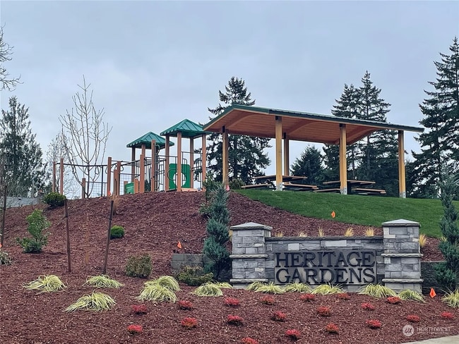 Building Photo - Spacious 4-Bedroom, 3-Bath Home in Tacoma