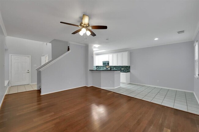 Building Photo - 3 Peach Ridge Pl