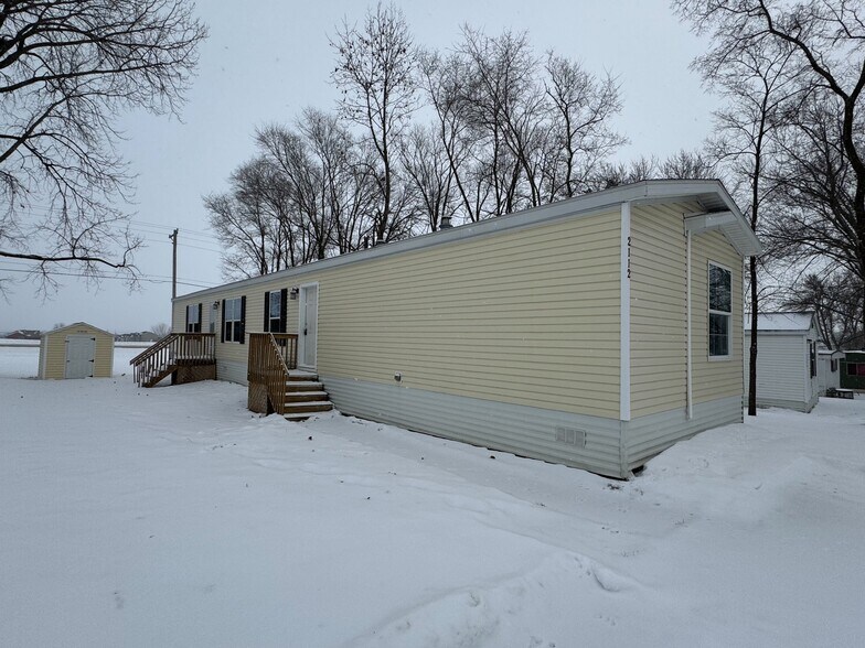 Building Photo - 2112 Bluebird Terrace NW