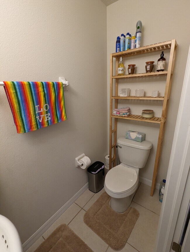 Half bath - 11804 13th Way N