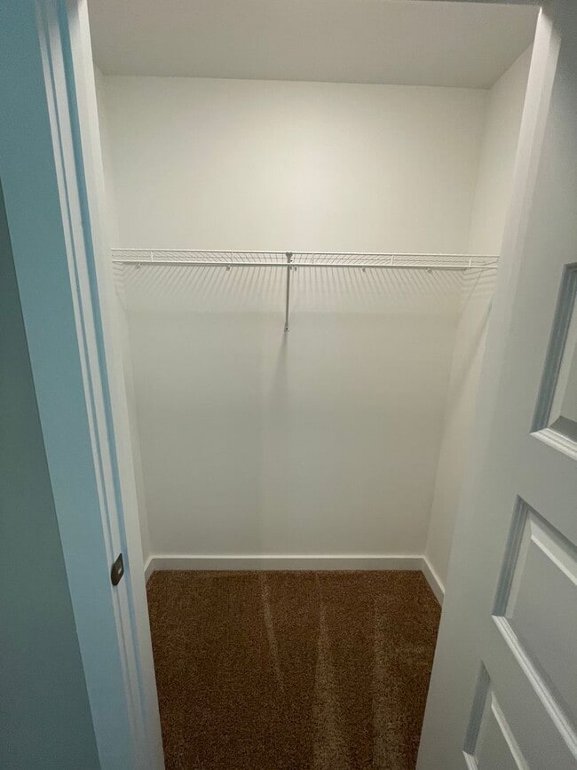 Building Photo - Home for Rent in Weaver, AL!!! View with 4...