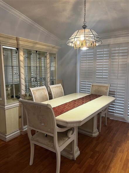 Building Photo - 4208 Temple St