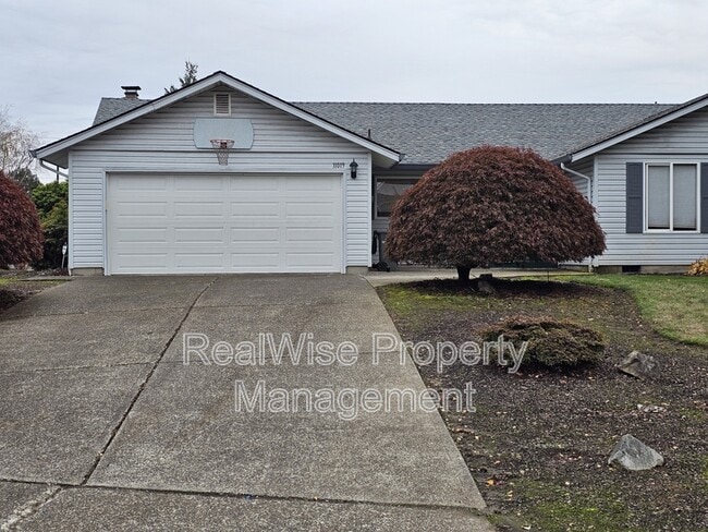 Building Photo - 11019 NW 33rd Ave