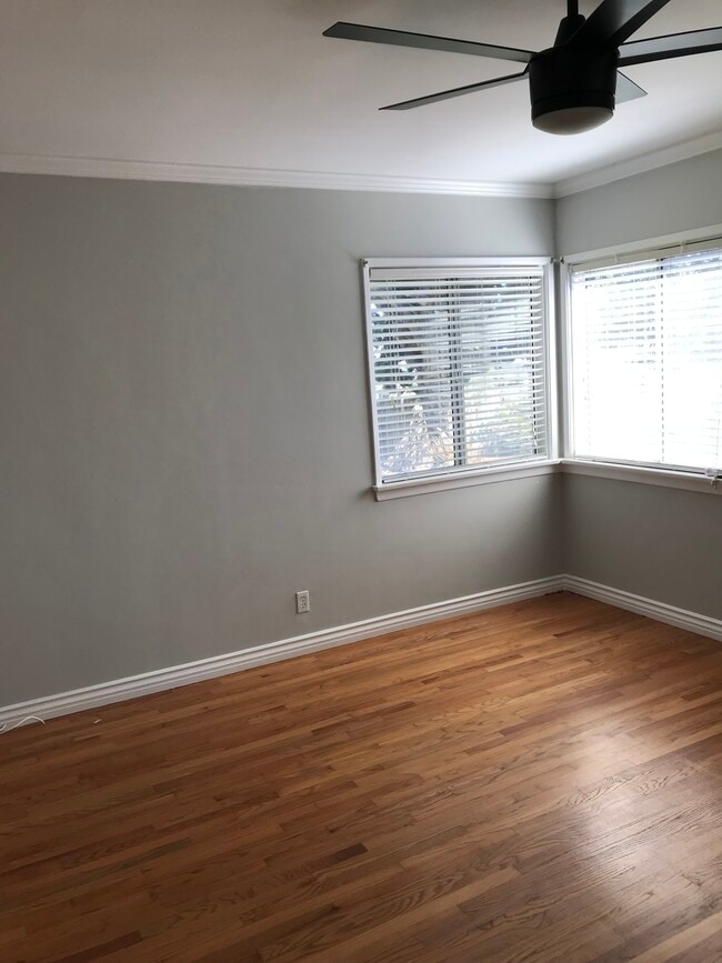 Building Photo - 1304 S Irena Ave