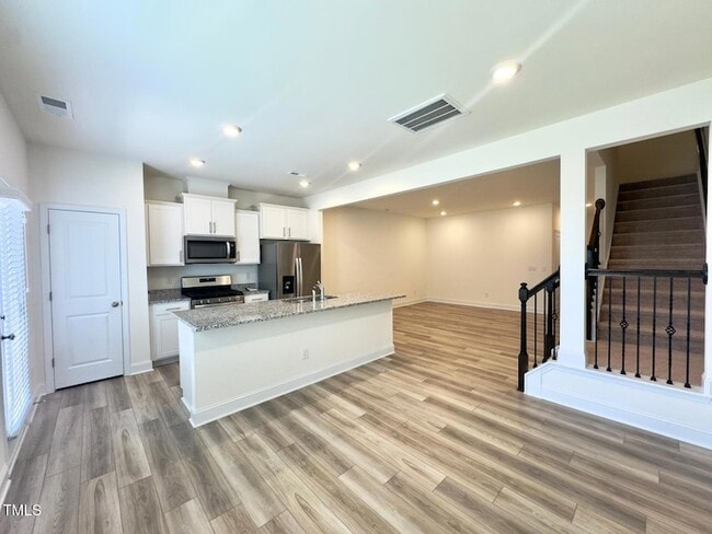 Building Photo - 23 Bibury Wy