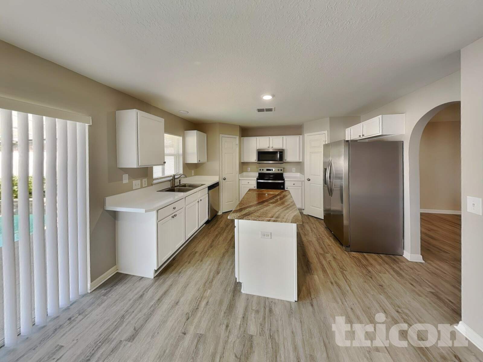 Building Photo - 2280 Kingscrest Cir