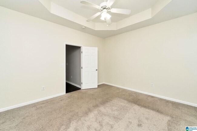 Building Photo - 916 Daventry Trail