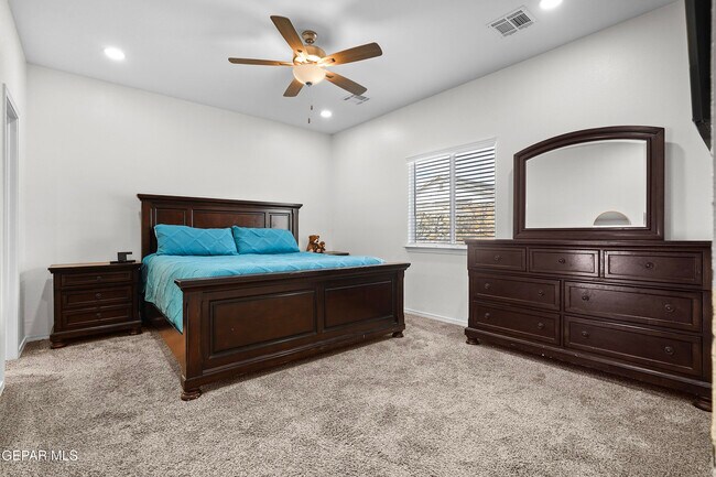 Building Photo - 5128 Jennifer Claire Ln